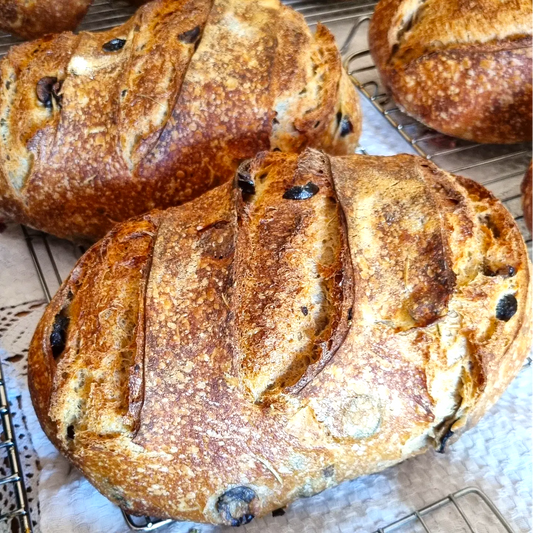 Why Sourdough Simply Tastes Better (And Why Your Gut Agrees)